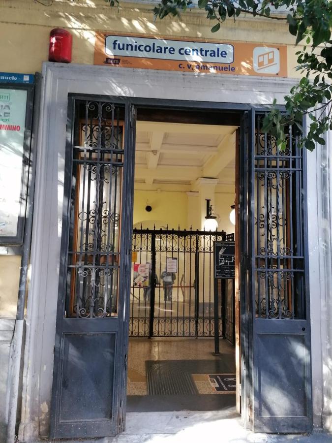 Вілла Casa Tolentino Al Centro Di Napoli Екстер'єр фото